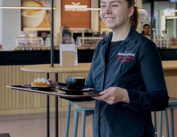 Apprentie, Birdhouse 