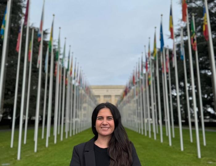 Elissa devant l'ONU à Genève © FAAI